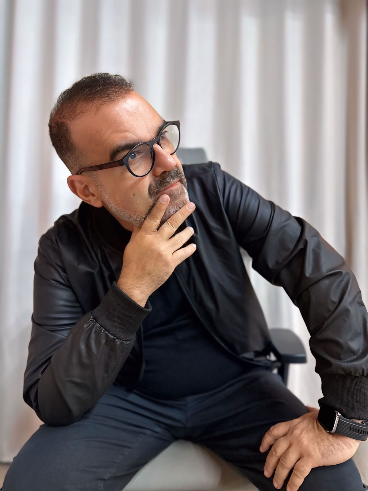 João Carlos Pedrão em um momento de reflexão